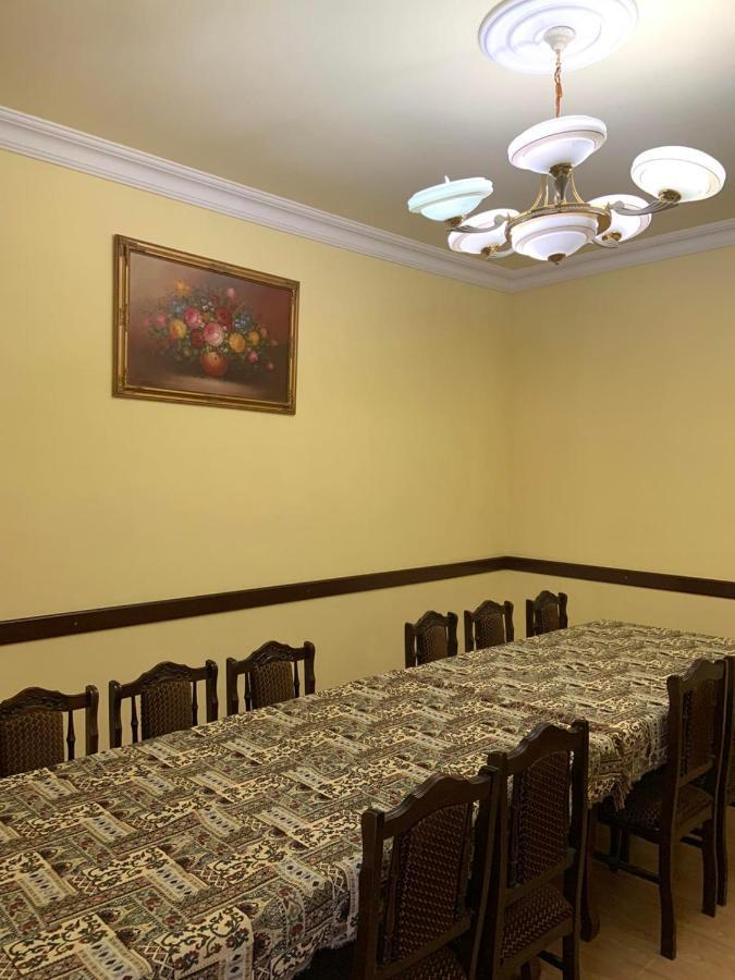 Tnak Hotel Erivan Exterior foto